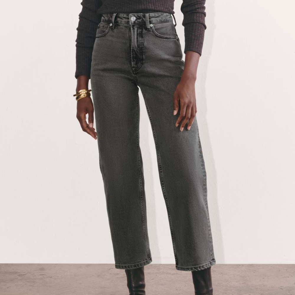 everlane hourglass way high jeans in washed black
